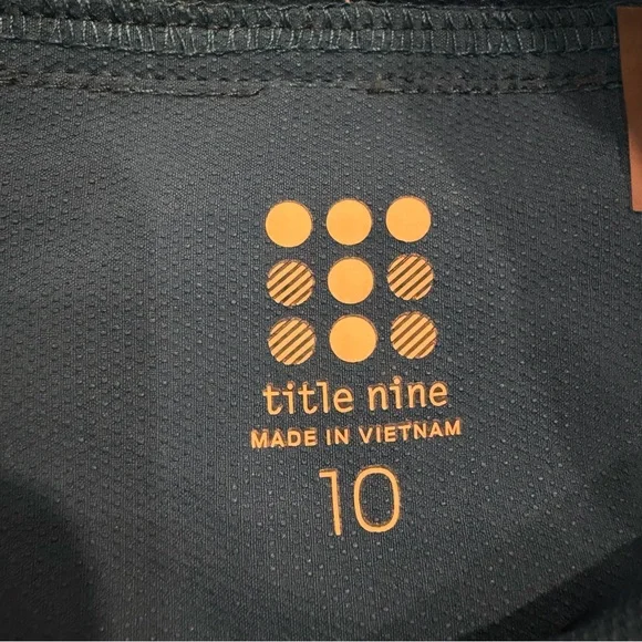 Title Nine Clamber Capri Pant 10 Women Blue Stretch Gorpcore Hiking Travel Nylon - Picture 13 of 16